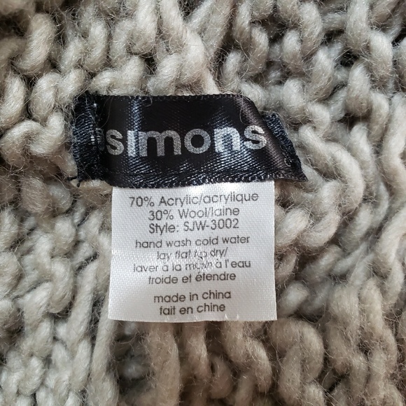 Simons scarf - Picture 4 of 4